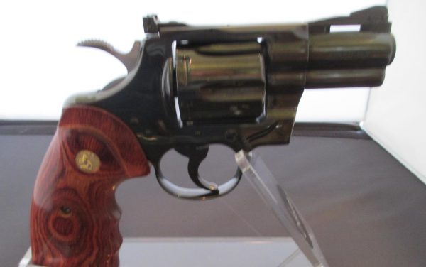 COLT 2 1/2" ROYAL BLUE PYTHON SNAKE GUN IN 357 MAG - Image 3
